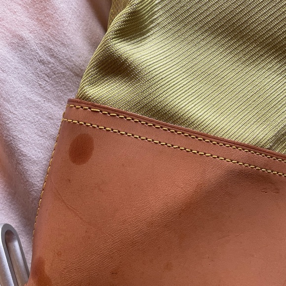 RARE Louis Vuitton Green and Tan Bag - Picture 9 of 14